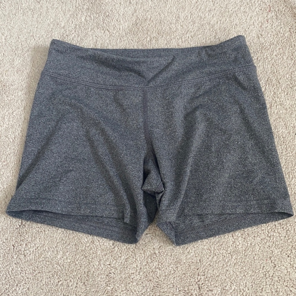 grey spandex shorts